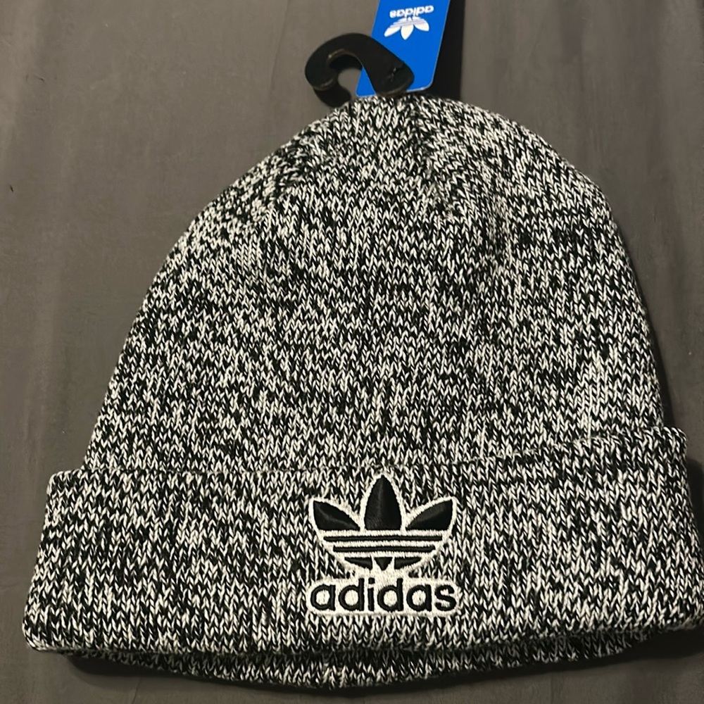 NWT Men or women’s Adidas beanie